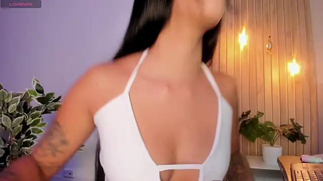 Snapshot of AriRobert_ chatting on October 10, 2025, 3:29 am AriRobert  online show from October 10, 2025, 3:29 am