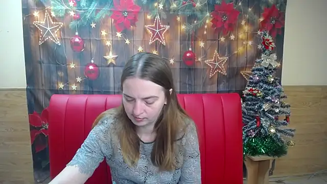 Snapshot of FreyaDak chatting on December 18, 2025, 6:23 pm FreyaDak online show from December 18, 2025, 6:23 pm