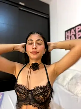 Snapshot of Sweetnaughtygirl_ chatting on November 14, 2025, 2:48 am Sweetnaughtygirl online show from November 14, 2025, 2:48 am