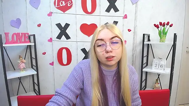 Snapshot of BeatriceFly chatting on February 27, 2025, 6:13 am BeatriceFly online show from February 27, 2025, 6:13 am