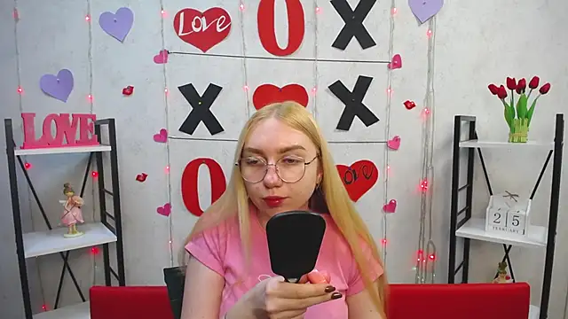 Snapshot of BeatriceFly chatting on February 25, 2025, 3:42 pm BeatriceFly online show from February 25, 2025, 3:42 pm