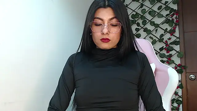 Snapshot of MissSalome chatting on December 18, 2024, 2:21 am MissSalome online show from December 18, 2024, 2:21 am