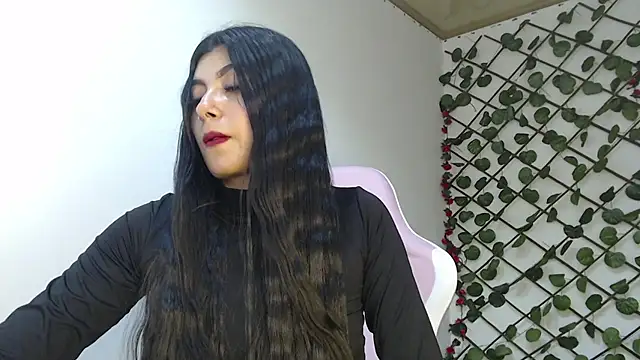 Snapshot of MissSalome chatting on January 2, 2025, 2:33 am MissSalome online show from January 2, 2025, 2:33 am