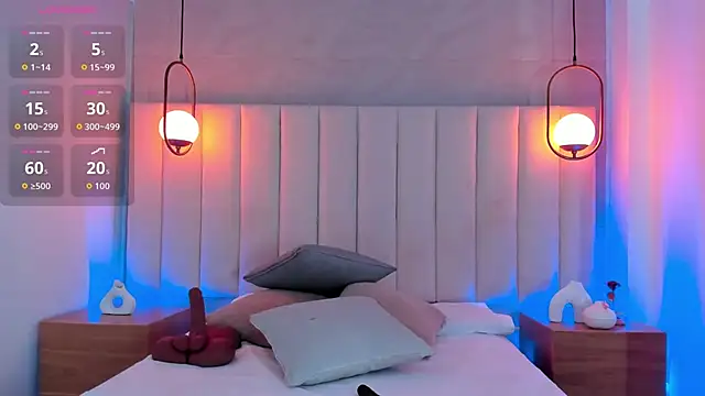 Snapshot of Hanna_Moonlight_ chatting on October 10, 2025, 8:31 pm Hanna Moonlight  online show from October 10, 2025, 8:31 pm