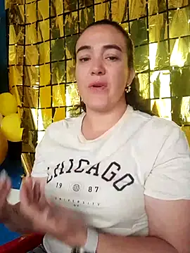 skayhot  online show from September 22, 2025, 2:45 pm