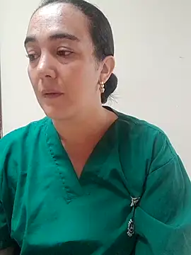 skayhot  online show from October 16, 2025, 1:52 pm