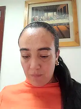 skayhot  online show from September 27, 2025, 2:34 pm