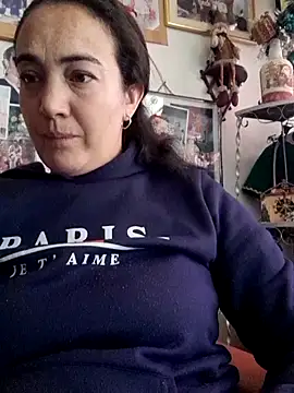 skayhot  online show from December 18, 2025, 1:26 pm