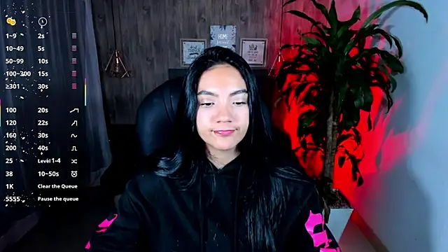 Snapshot of miichael_black chatting on October 9, 2025, 9:15 pm miichael black online show from October 9, 2025, 9:15 pm