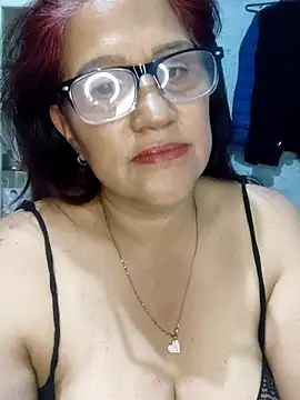 Snapshot of Edged_Hot69 chatting on October 17, 2025, 3:21 am Edged Hot69 online show from October 17, 2025, 3:21 am