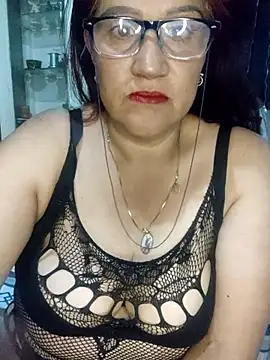 Snapshot of Edged_Hot69 chatting on September 24, 2025, 2:18 am Edged Hot69 online show from September 24, 2025, 2:18 am