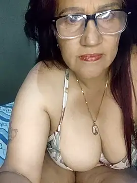 Snapshot of Edged_Hot69 chatting on October 15, 2025, 2:21 am Edged Hot69 online show from October 15, 2025, 2:21 am