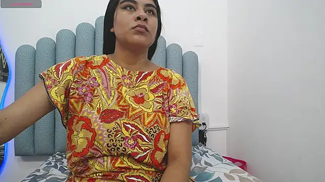 Snapshot of iniyalaboni chatting on March 18, 2025, 10:48 pm iniyalaboni online show from March 18, 2025, 10:48 pm