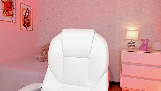 Snapshot of DahianaWalcott chatting on February 26, 2025, 11:19 pm DahianaWalcott online show from February 26, 2025, 11:19 pm