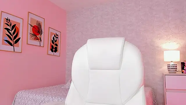 Snapshot of DahianaWalcott chatting on March 13, 2025, 7:39 pm DahianaWalcott online show from March 13, 2025, 7:39 pm