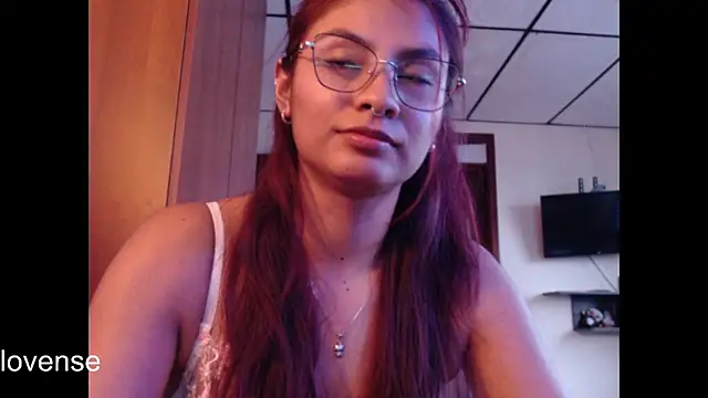 hanna beili online show from April 30, 2026, 8:57 pm