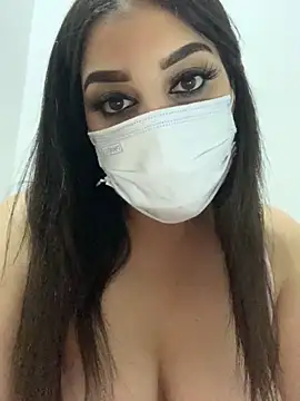 Snapshot of Miss-Soka chatting on November 19, 2025, 12:43 am Miss-Soka online show from November 19, 2025, 12:43 am