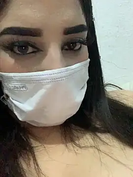 Snapshot of Miss-Soka chatting on November 25, 2025, 12:44 am Miss-Soka online show from November 25, 2025, 12:44 am