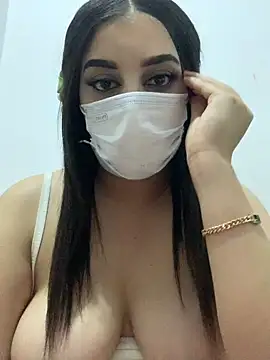 Snapshot of Miss-Soka chatting on November 13, 2025, 12:25 am Miss-Soka online show from November 13, 2025, 12:25 am