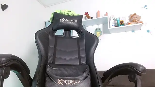 Snapshot of miss_valery2 chatting on February 10, 2026, 2:43 am miss valery2 online show from February 10, 2026, 2:43 am