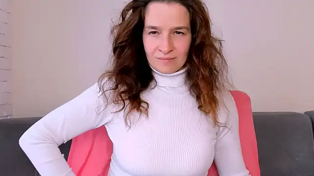 Snapshot of Clear_Angel chatting on October 9, 2025, 9:32 am Clear Angel online show from October 9, 2025, 9:32 am