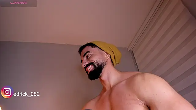 Snapshot of edrick_walton1 chatting on February 8, 2025, 2:58 am edrick walton1 online show from February 8, 2025, 2:58 am