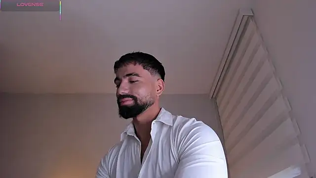 Snapshot of edrick_walton1 chatting on September 20, 2025, 11:59 am edrick walton1 online show from September 20, 2025, 11:59 am