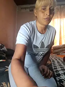 Snapshot of Goodgirlsue_77 chatting on October 12, 2025, 12:50 pm Goodgirlsue 77 online show from October 12, 2025, 12:50 pm