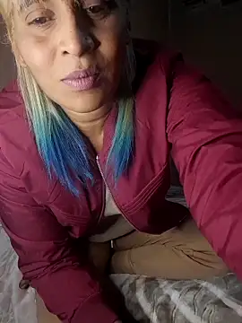 Snapshot of Goodgirlsue_77 chatting on September 27, 2025, 10:49 pm Goodgirlsue 77 online show from September 27, 2025, 10:49 pm