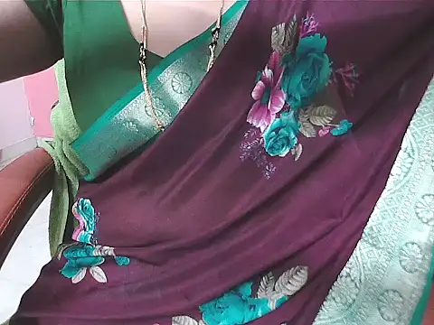 Snapshot of sunitha-3 chatting on September 16, 2025, 8:59 am sunitha-3 online show from September 16, 2025, 8:59 am