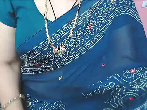 Snapshot of sunitha-3 chatting on October 20, 2025, 7:14 pm sunitha-3 online show from October 20, 2025, 7:14 pm