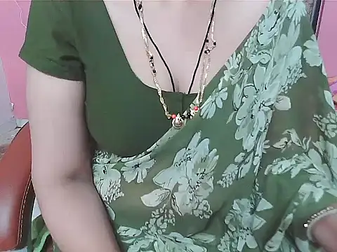 Snapshot of sunitha-3 chatting on September 25, 2025, 5:52 pm sunitha-3 online show from September 25, 2025, 5:52 pm