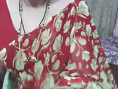 Snapshot of sunitha-3 chatting on October 5, 2025, 6:09 pm sunitha-3 online show from October 5, 2025, 6:09 pm