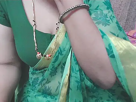 Snapshot of sunitha-3 chatting on September 23, 2025, 4:41 am sunitha-3 online show from September 23, 2025, 4:41 am