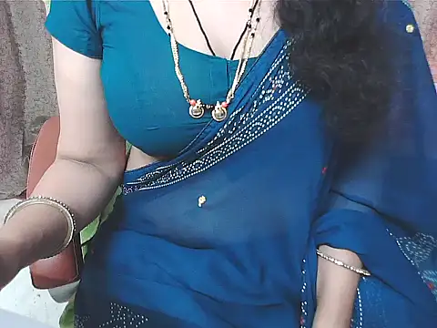 Snapshot of sunitha-3 chatting on October 6, 2025, 6:14 am sunitha-3 online show from October 6, 2025, 6:14 am