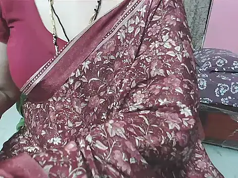 Snapshot of sunitha-3 chatting on October 14, 2025, 7:14 pm sunitha-3 online show from October 14, 2025, 7:14 pm