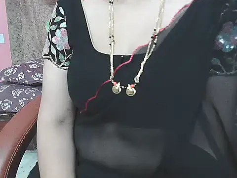 Snapshot of sunitha-3 chatting on September 17, 2025, 5:20 am sunitha-3 online show from September 17, 2025, 5:20 am