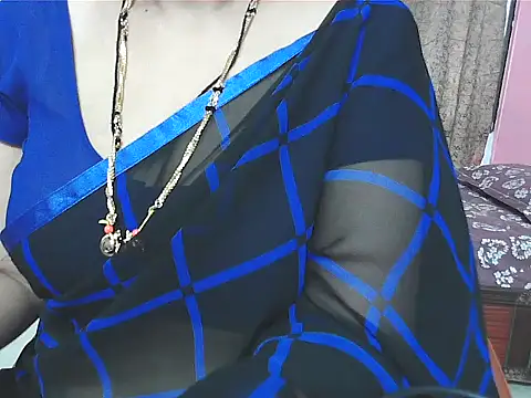 Snapshot of sunitha-3 chatting on October 15, 2025, 7:27 am sunitha-3 online show from October 15, 2025, 7:27 am