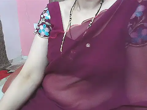 Snapshot of sunitha-3 chatting on October 12, 2025, 6:53 pm sunitha-3 online show from October 12, 2025, 6:53 pm