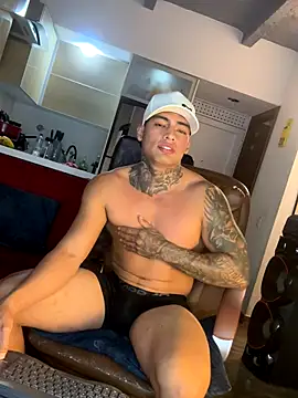 Snapshot of Dominiofit chatting on October 23, 2025, 4:11 am Dominiofit online show from October 23, 2025, 4:11 am