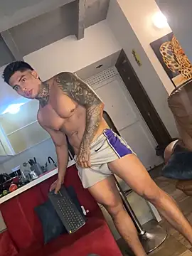 Snapshot of Dominiofit chatting on October 13, 2025, 4:47 am Dominiofit online show from October 13, 2025, 4:47 am