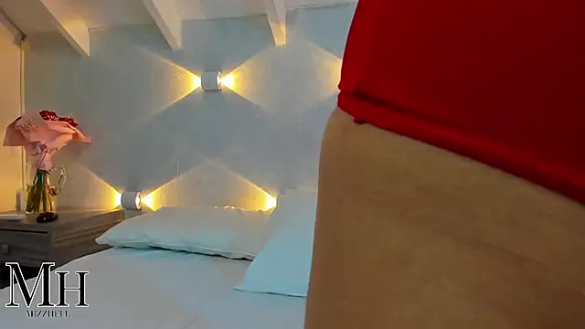 MizzHell online show from November 1, 2025, 1:05 pm