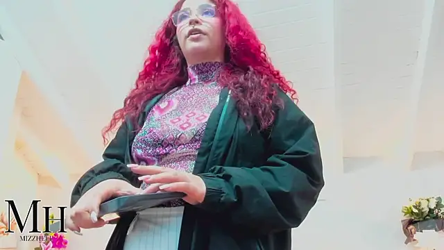 MizzHell online show from March 30, 2026, 3:41 am