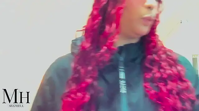 MizzHell online show from April 11, 2026, 3:47 am