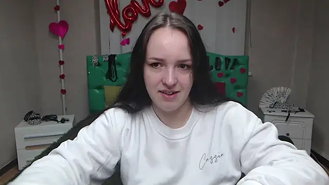 IsabelBlackberry online show from October 15, 2025, 5:17 am