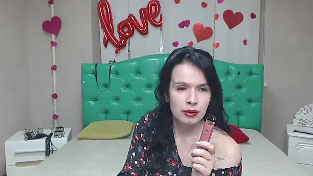 JasmineKouch online show from April 19, 2026, 6:10 pm