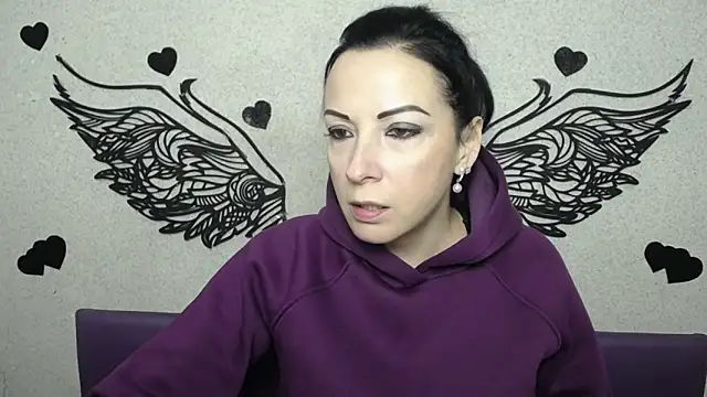 ElizabethSho online show from January 18, 2026, 8:23 pm