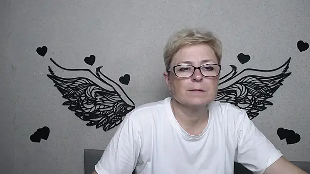 EmiliaGree online show from July 5, 2026, 5:20 pm