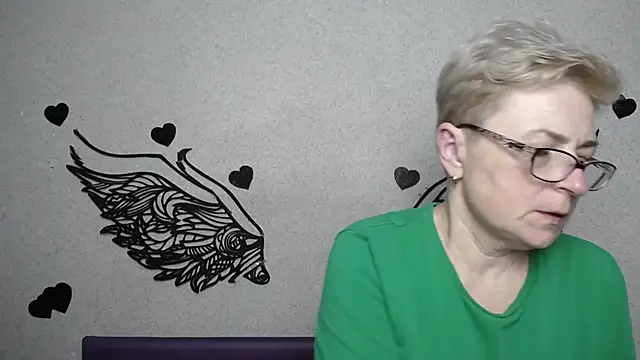 EmiliaGree online show from March 31, 2026, 5:15 pm