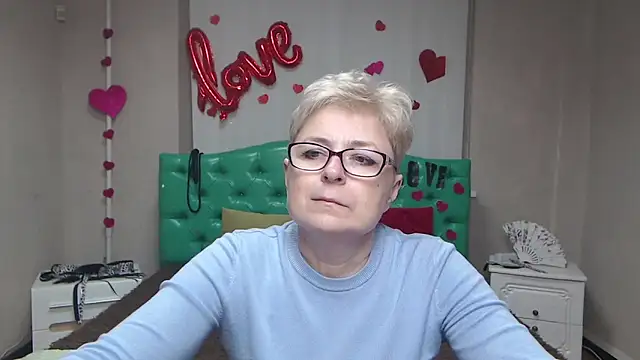 EmiliaGree online show from February 2, 2026, 6:07 pm